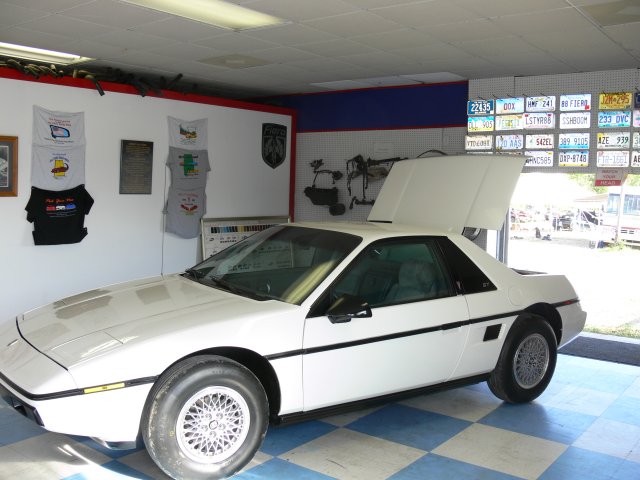 Smokey's car at the Fiero Factory